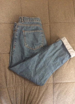 açık mavi mom jean