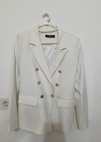 Düğmeli Beyaz Kadın Blazer Ceket