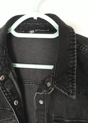 Zara Siyah Düğmeli Kadın Denim Ceket
