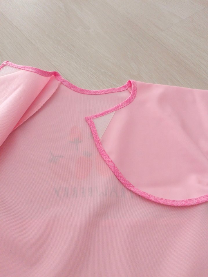 Pembe Baskılı Bebek Önlüğü - Görsel 4