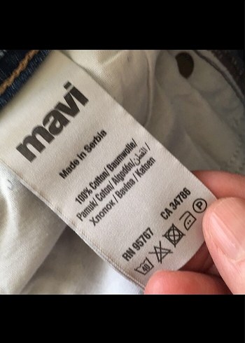 Gri Yırtık Detaylı Kadın Kot Şort - Görsel 6