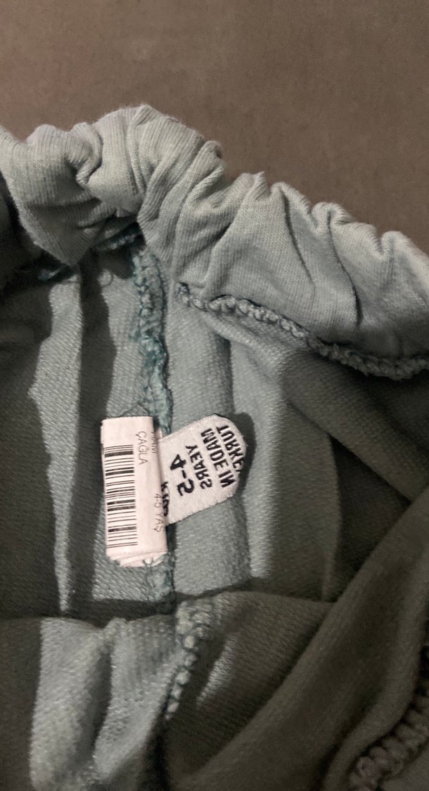 Erkek Gri Keten Rahat Kesim Şort - Görsel 4