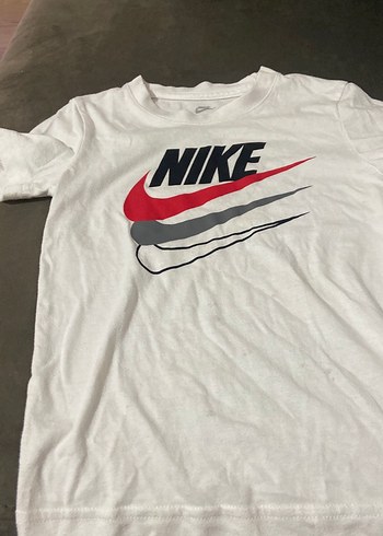 Nike Beyaz Erkek Çocuk Kısa Kollu Tişört - Görsel 2