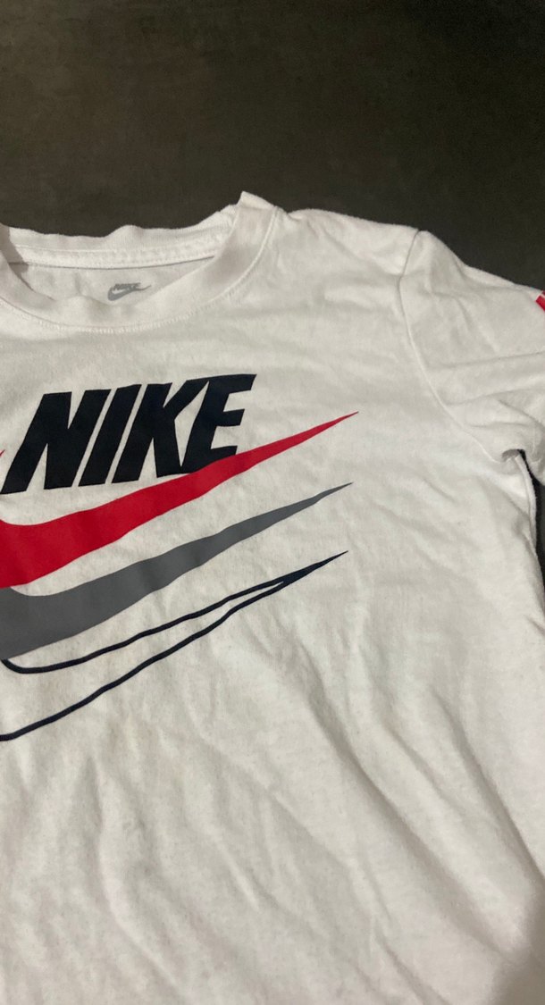 Nike Beyaz Erkek Çocuk Kısa Kollu Tişört - Görsel 3