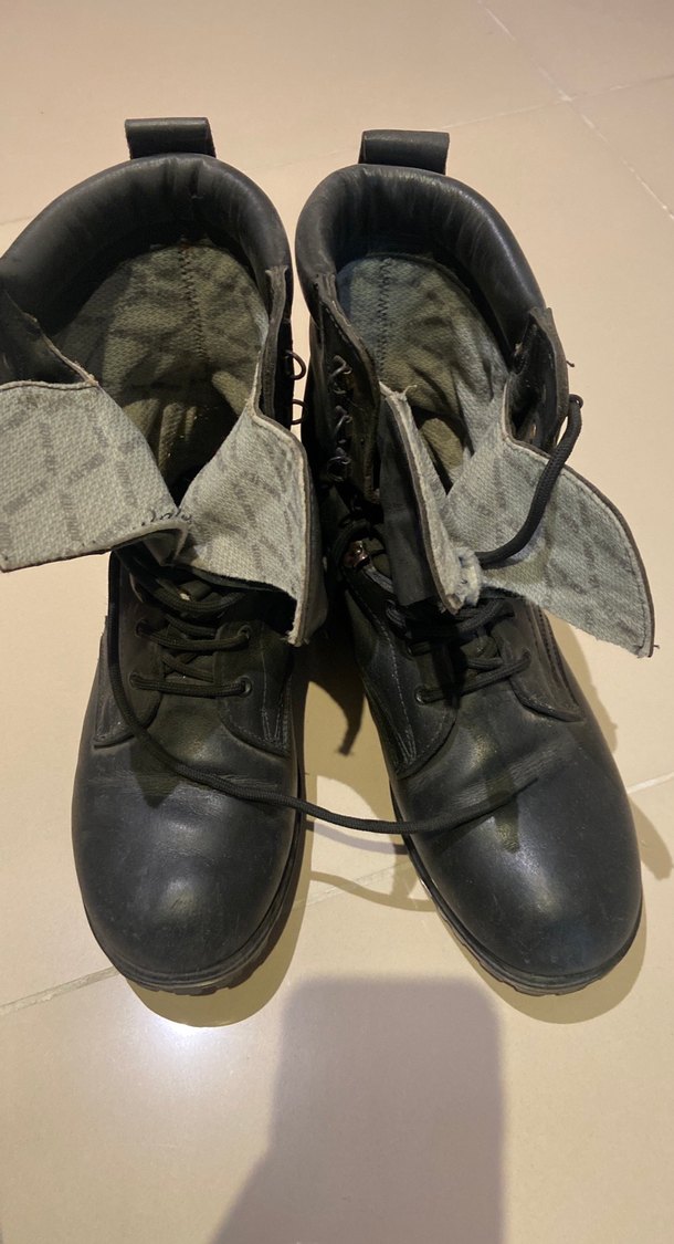 Gri Deri Tokalı Erkek Botları - Görsel 2