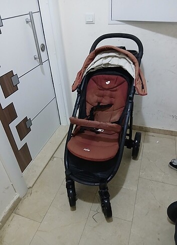 Joie bebek arabası 