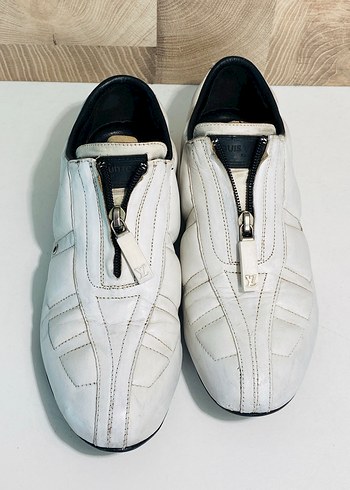 Orijinal Louis Vuitton beyaz sneaker - Görsel 7
