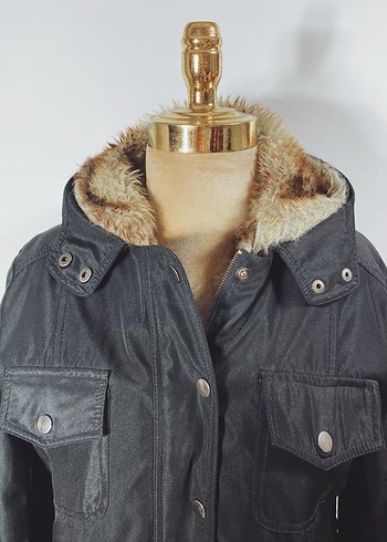 Kore den sıfır orijinal harika bir uzun mont - Görsel 10