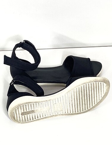 37 Beden Orijinal Charles & Keith sandalet