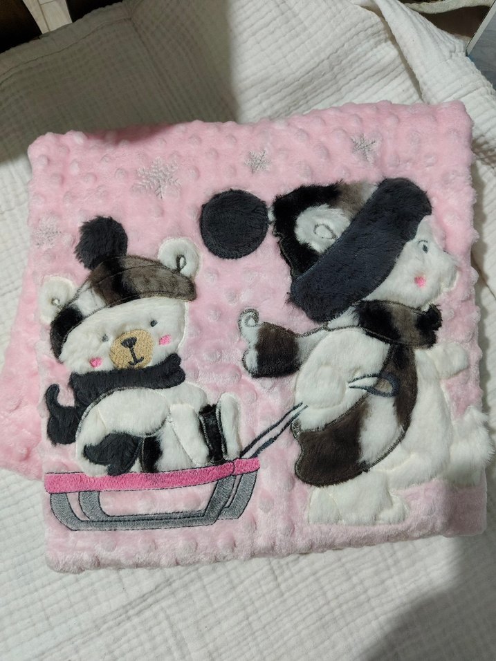 Pembe Nakışlı Çocuk Battaniyesi - Görsel 2