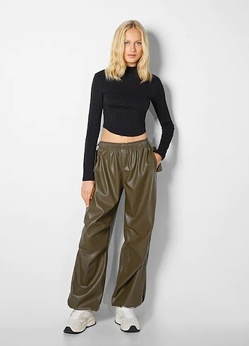 bershka suni deri paraşüt pantolon
