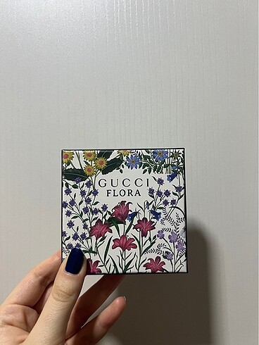 gucci flora