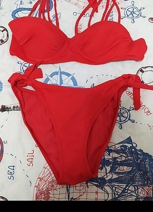 Kırmızı şık bikini takımı