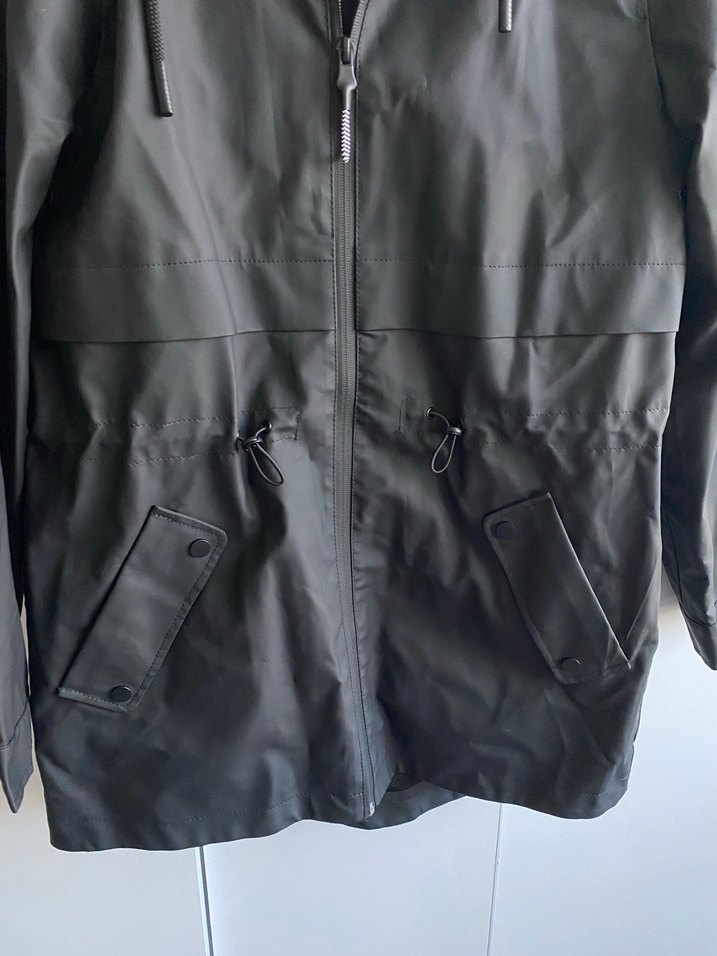 Lcw Yağmurluk - Görsel 4