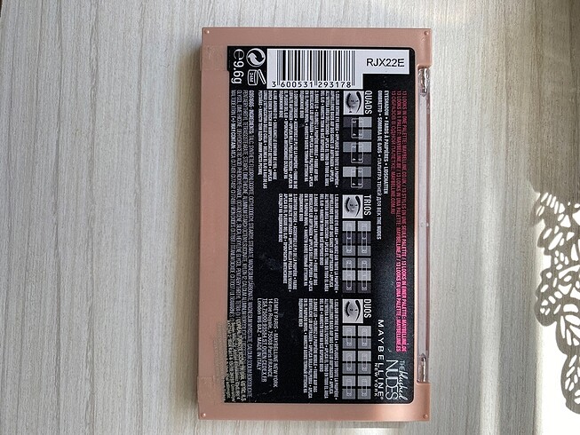 Maybelline Maybelline Blushed Nudes Far Paleti