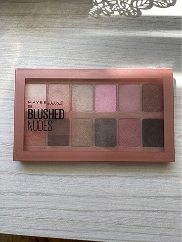 Maybelline Blushed Nudes Far Paleti