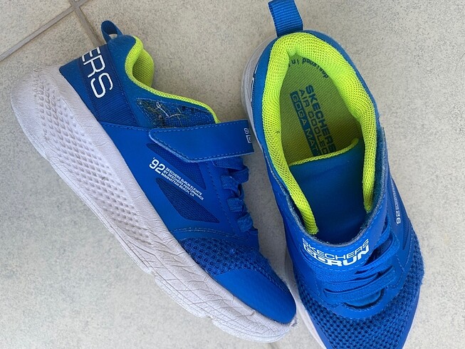 32 Beden skechers erkek spor ayakkabı