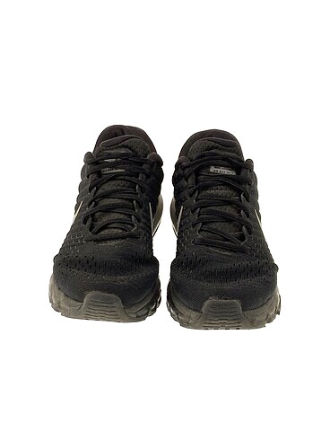 38 Beden Nike Spor Ayakkabı %70 İndirimli.