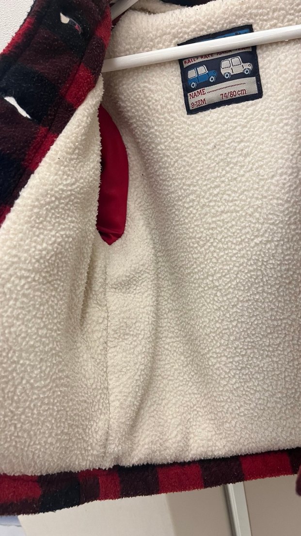 Kareli Kırmızı Düğmeli Erkek Çocuk Kaban - Görsel 5