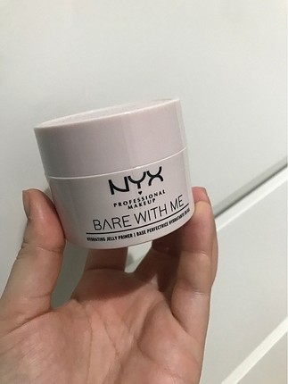Nyx bare with me baz