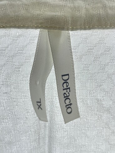 xl Beden beyaz Renk Defacto Bluz %70 İndirimli.