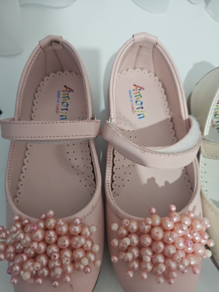 Beyaz İnci Detaylı Kız Babet - Görsel 3