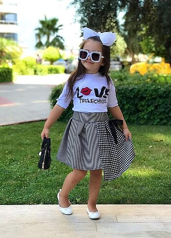 6 Yaş Beden SIFIR KIZ ÇOCUK 2 PARÇA ETEKLİ TAKIM(Yaşları sorunuz)