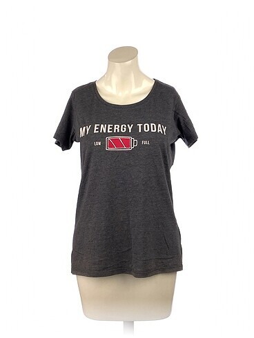 Defacto T-shirt %70 İndirimli.