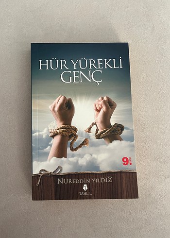 Hür Yürekli Genç - Nureddin Yıldız