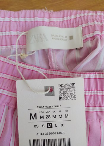 m Beden pembe Renk Düğmeli Loose Fit Pembe Çizgili Mini Şort