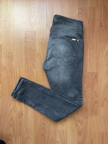 38 Beden Mango jean