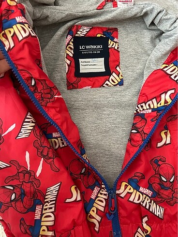 4 Yaş Beden LCW YAĞMURLUK Spiderman