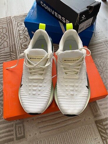 42 Beden beyaz Renk NIKE REACTX INFINITY RUN 4