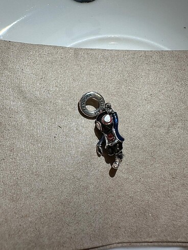 Pandora Spiderman Charm - Görsel 7