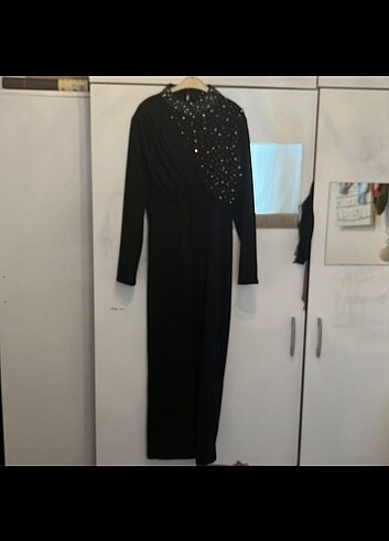 Zara Siyah incili elbise 