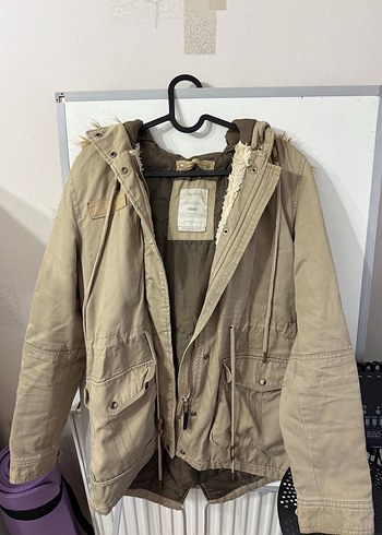 Bershka Mont