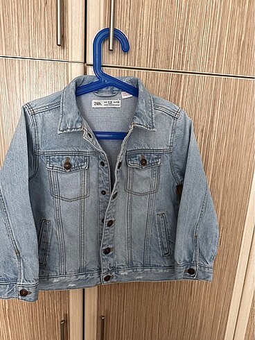 Zara erkek çocuk jean çeket