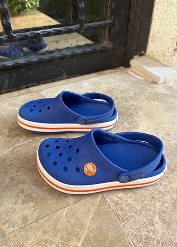Crocs Crocs C10 27-28 numaraya tekabül ediyor