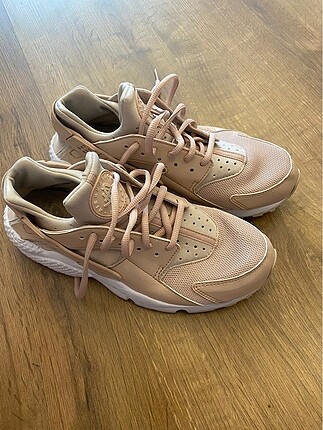Orjinal. Nike huarache modeli.