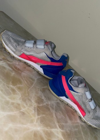 29 Beden Puma Kız Çocuk Gri Örme Spor Ayakkabıe