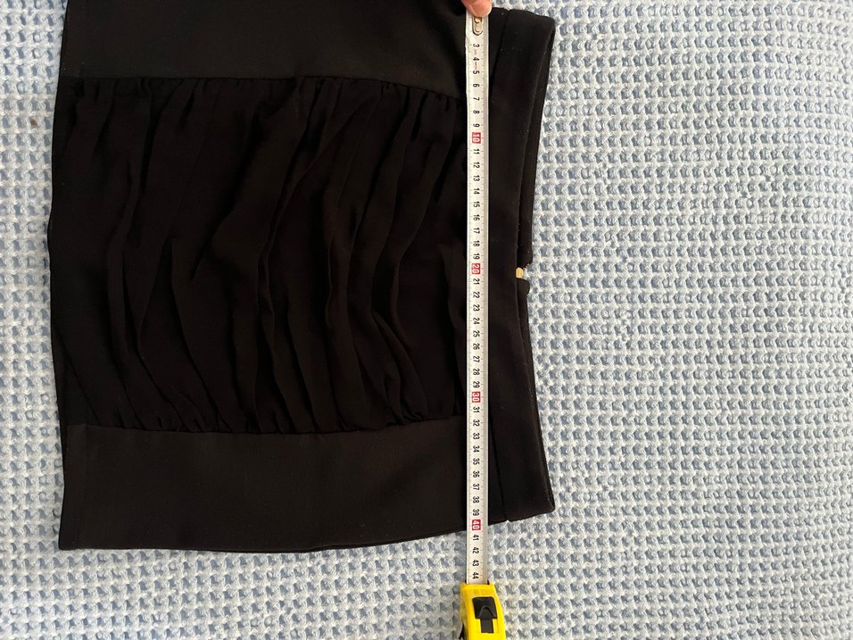 Düz Siyah Pilili Kadın Mini Etek - Görsel 4