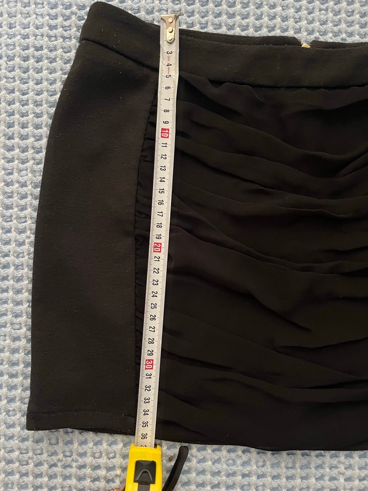 Düz Siyah Pilili Kadın Mini Etek - Görsel 3