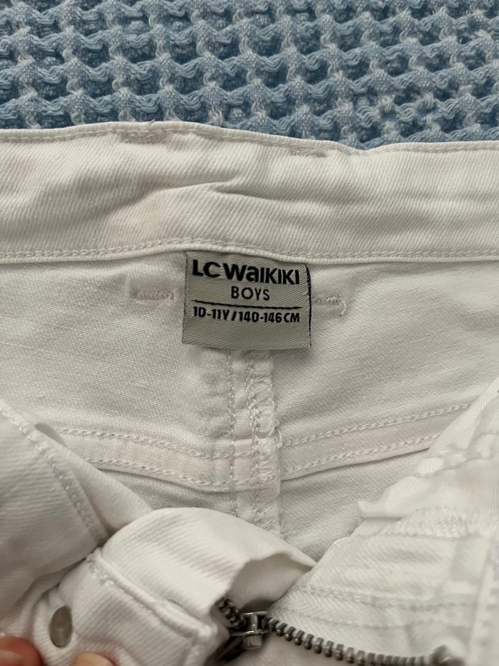 BEYAZ JEAN KAPRİ ŞORT - Görsel 2