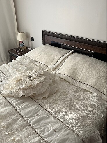 BEYAZ YATAK ÖRTÜSÜ - Görsel 5
