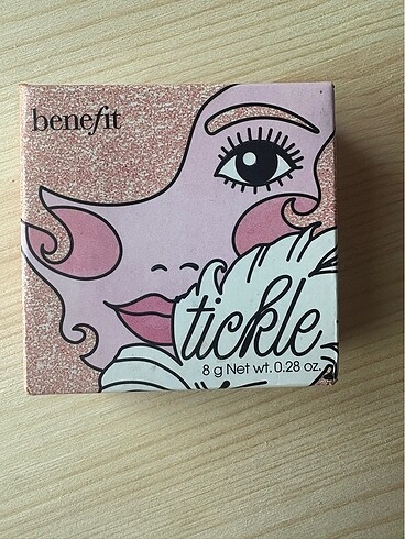 BENEFIT COSMETICS Tickle Aydinlatici Golden pink highlighter / 8