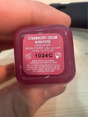 Huda Beauty HUDA BEAUTY Blush Filter Likit allik Strawberry Cream