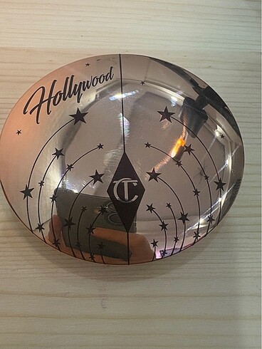 CHARLOTTE TILBURY Hollywood Glow Glide Face Architect Aydinlatic