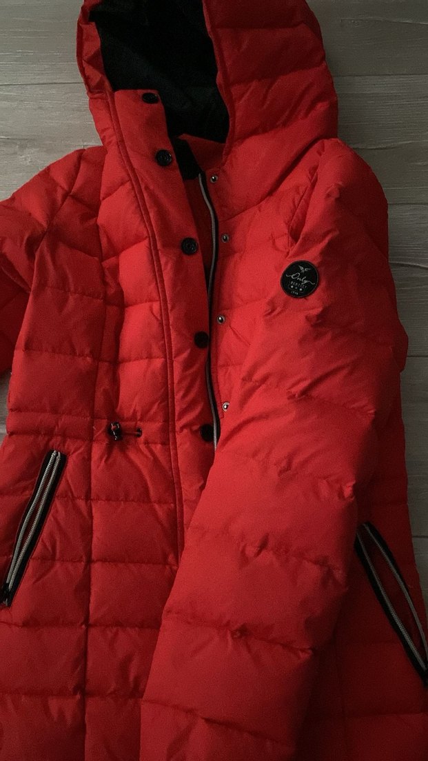 Kırmızı Kapüşonlu Kadın Kış Montu - Görsel 2