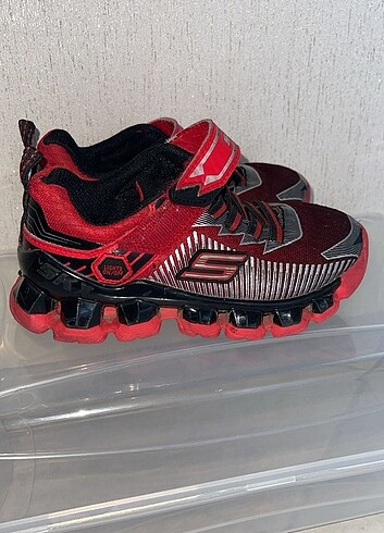 Skechers