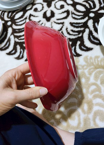 Kırmızı ve Beyaz Plastik Tabak Seti - Görsel 2